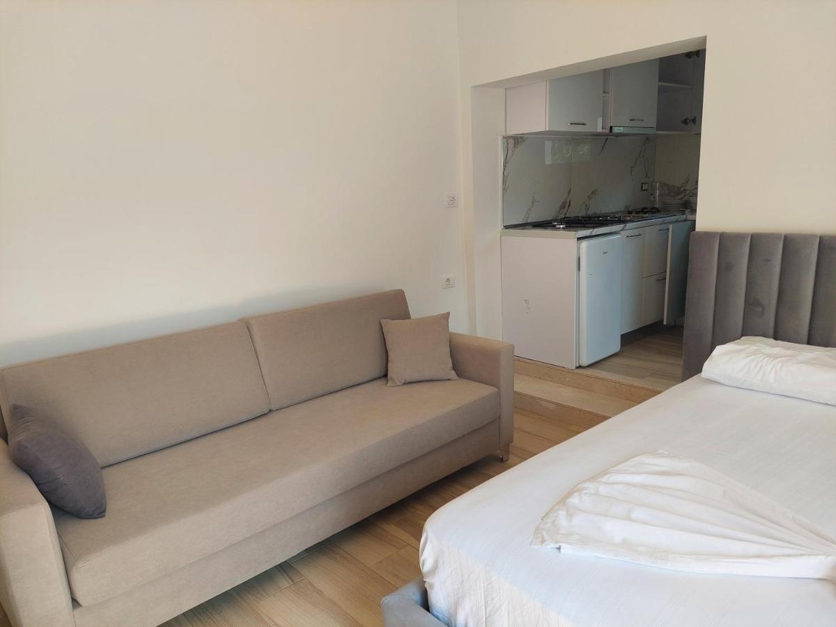 Sole Inn Vlorë Eksteriør bilde